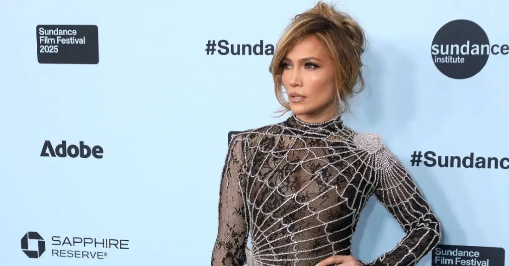 Jennifer Lopez Instagram Average income per post, Jennifer Lopez Instagram Followers, Jennifer Lopez Instagram Eng Rate, Jennifer Lopez Instagram Net Worth, Jennifer Lopez Instagram Brand Partnership