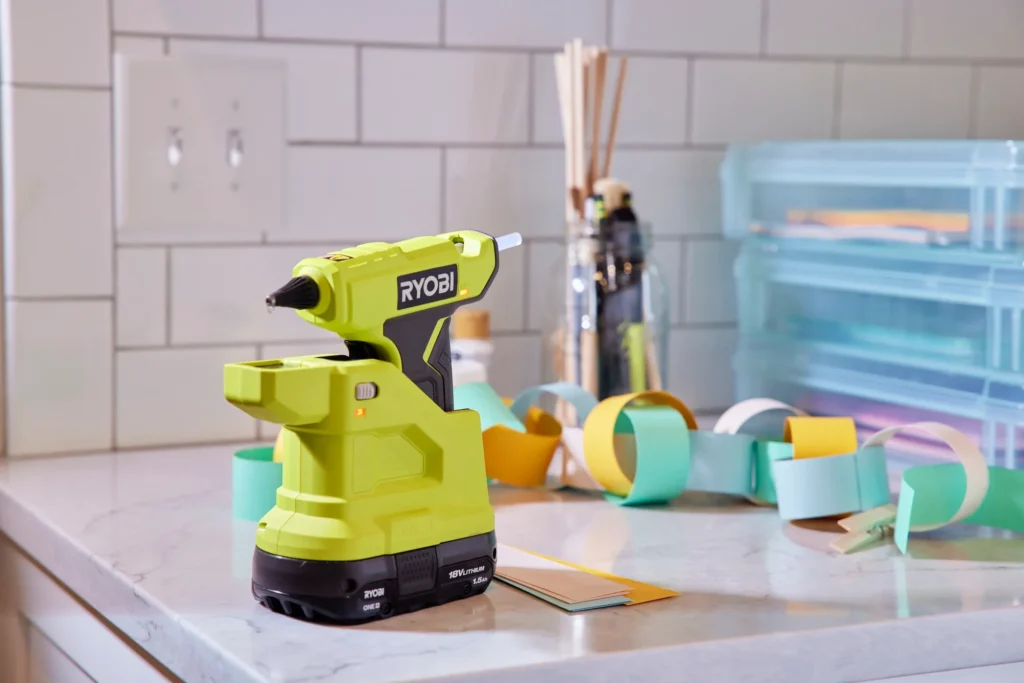The 18V ONE Compact Glue Gun P306
